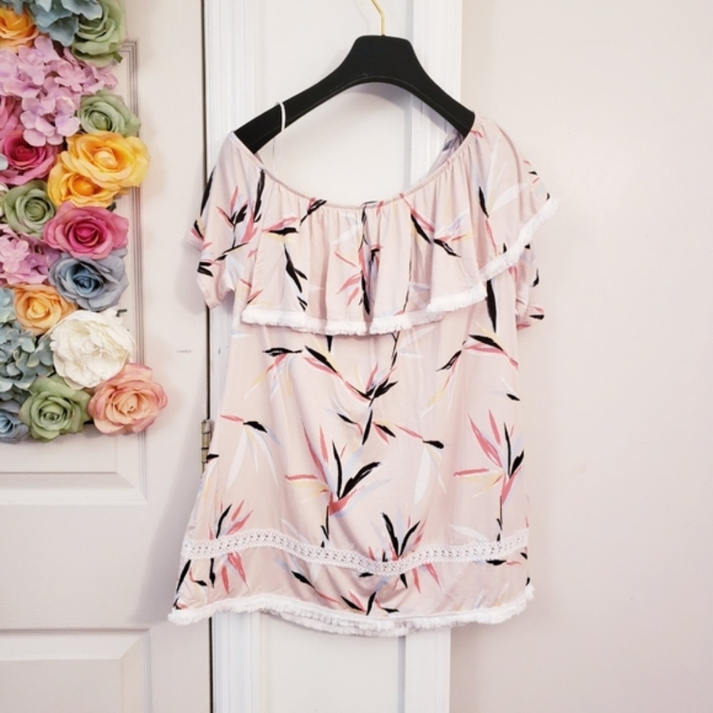 New LYSSE One shoulder Ruffle top Blouse Medium - Picture 3 of 5